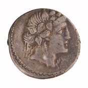 obverse of Roman Republic RRC 385/3